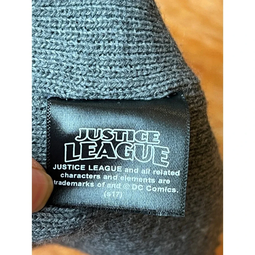 Justice League DC Comics‎ Superhero Logo Beanie Hat Kids Gray